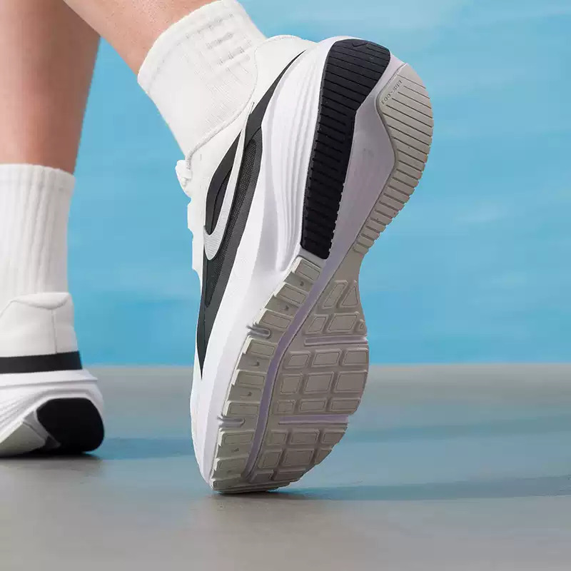 NIKE DOWNSHIFTER 14 Heren Hard - Lightweight Road Running Shoes recensie en prijs