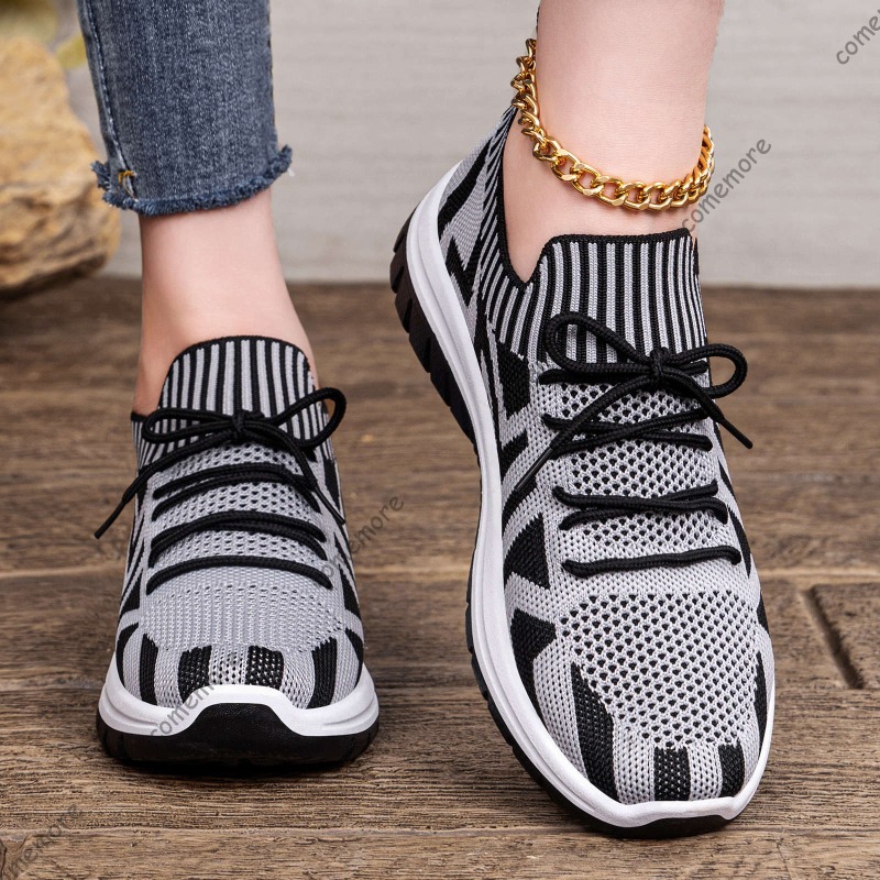 Gebreide instapsneakers voor d - Knit Fabric Lace Up Sneakers recensie en prijs
